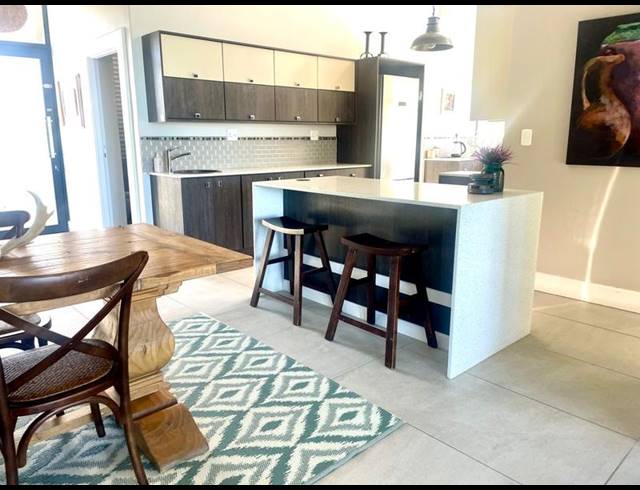 4 BEDROOM HOUSE FOR SALE IN PINNACLE POINT GOLF ESTATE